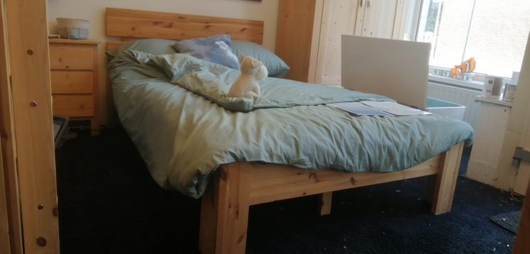 Houten Bed - Hotelbed
