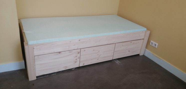 Houten Bed - Petra (Laag)