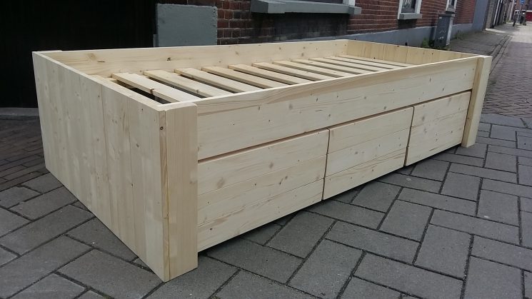 Houten Bed / Familiebed - Petra - Incl. bodem (240cm Breed)