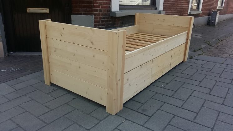 Houten Kajuitbed met 3 laden - Petra