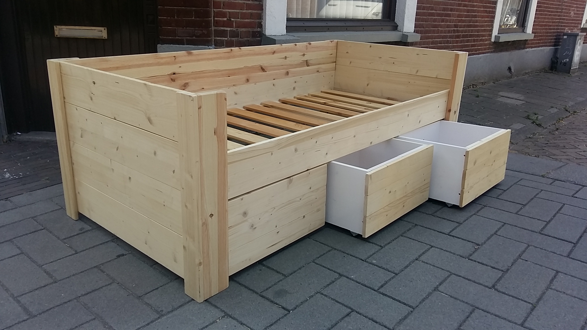 hart Gasvormig kast Houten Bank Bed met 3 laden - Petra (Hoog)